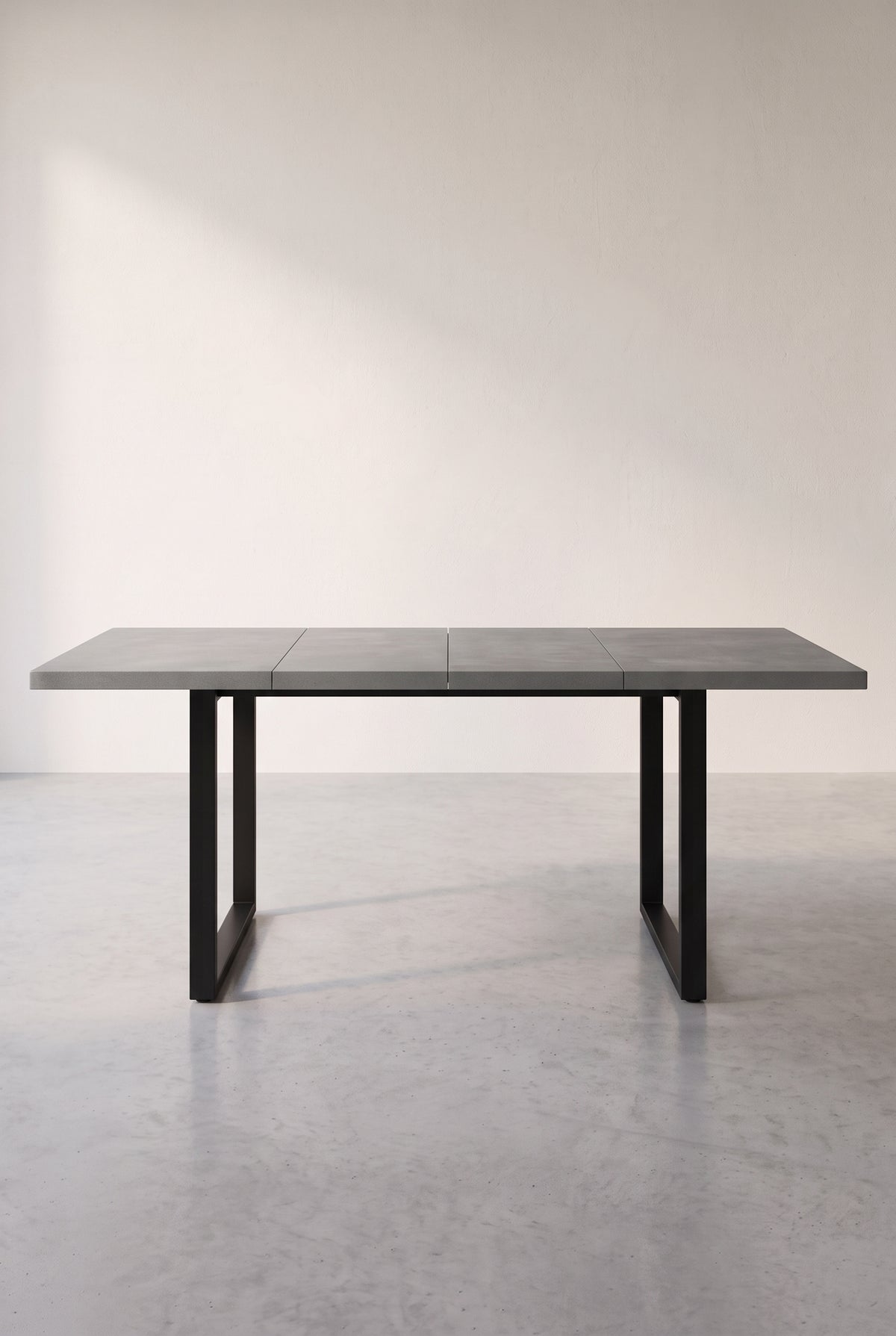 Table à manger extensible 3 tailles 140, 180 ou 220 cm, pieds métal noir, dépliée