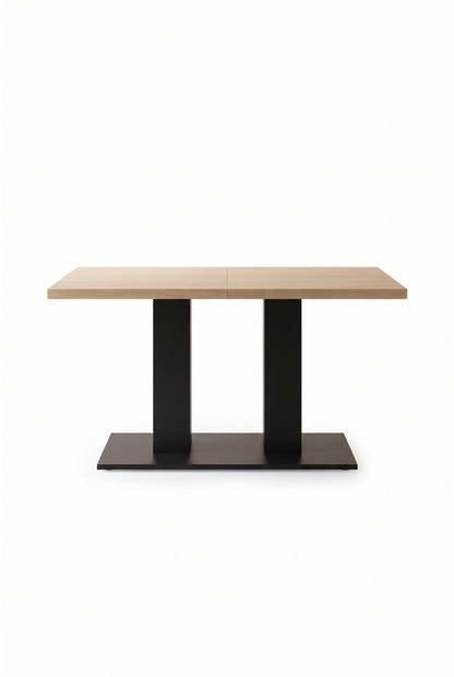 Table à manger extensible bois naturel 140 à 180 cm, plateau 30 mm, sur fond blanc