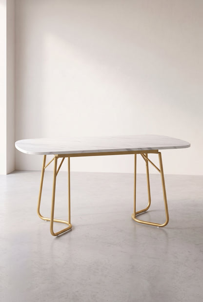 Table à manger extensible effet marbre 140 à 180 cm, pieds dorés, dépliée
